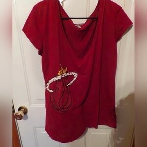 2X Ladies Miami Heat SS Burnout V-neck Worn Twice! Excellent Condition